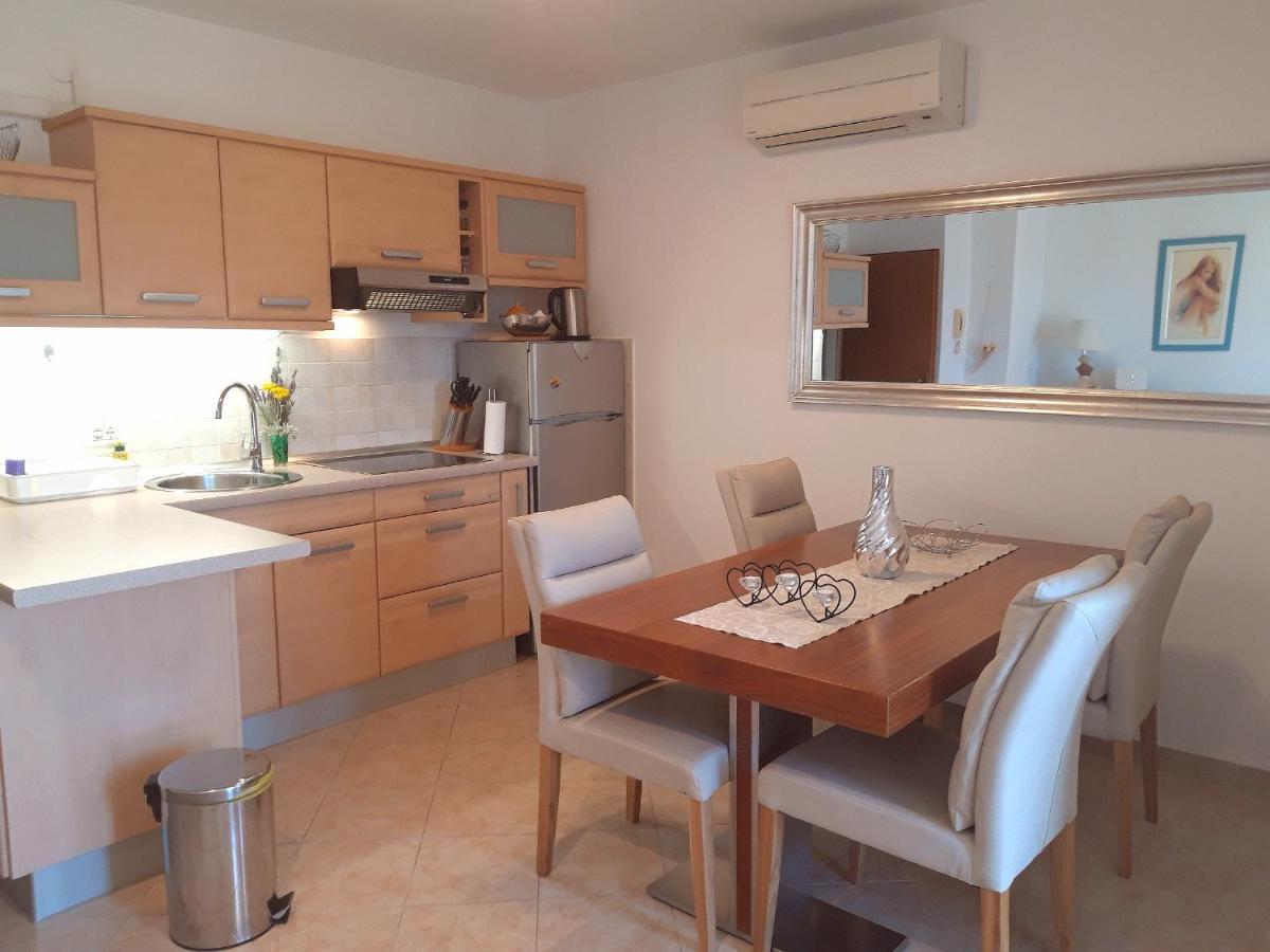 Lovely Apartment Branko Rabac With Balcony And Parking Extérieur photo