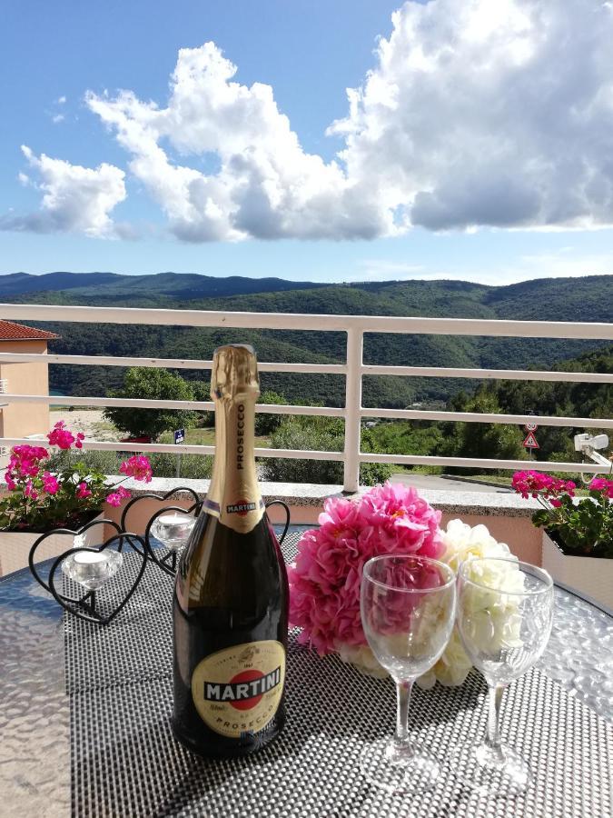 Lovely Apartment Branko Rabac With Balcony And Parking Extérieur photo
